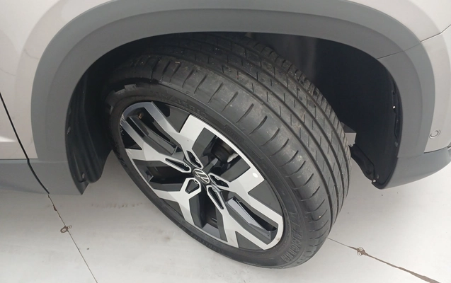 imagem-https://www.socarrao.com.br/sc-vehicle-images-prod/4428337/1792728169566-1_022155.jpg