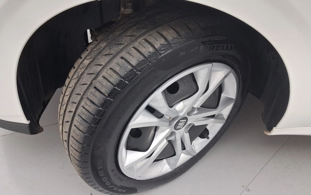 imagem-https://www.socarrao.com.br/sc-vehicle-images-prod/4428345/1792728202041-1_095745.jpg