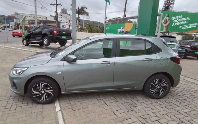 imagem-https://www.socarrao.com.br/sc-vehicle-images-prod/4428384/1792728313386-2_084608.jpg