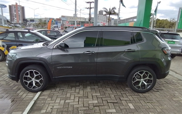 imagem-https://www.socarrao.com.br/sc-vehicle-images-prod/4428413/1792728395724-1_113930.jpg