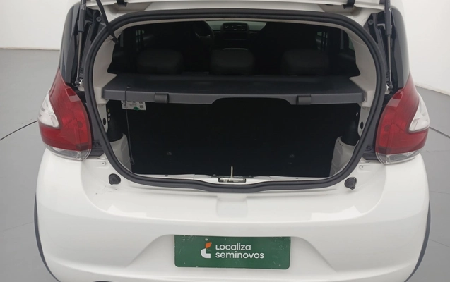 imagem-https://www.socarrao.com.br/sc-vehicle-images-prod/4428424/1792728427916-1_035119.jpg