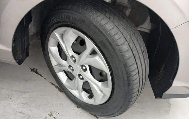 imagem-https://www.socarrao.com.br/sc-vehicle-images-prod/4428505/1792728579555-1_092456.jpg