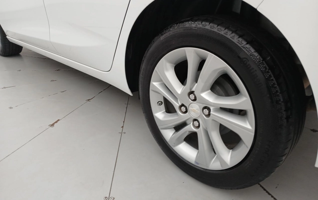 imagem-https://www.socarrao.com.br/sc-vehicle-images-prod/4428559/1792728675464-1_023755.jpg
