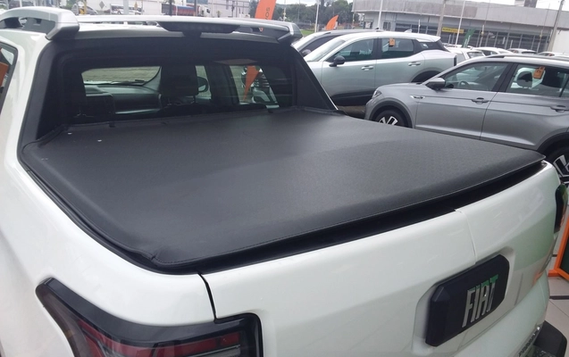 imagem-https://www.socarrao.com.br/sc-vehicle-images-prod/4428847/1792729181632-1_010953.jpg