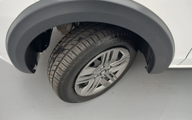 imagem-https://www.socarrao.com.br/sc-vehicle-images-prod/4429111/1792729766919-2_040637.jpg