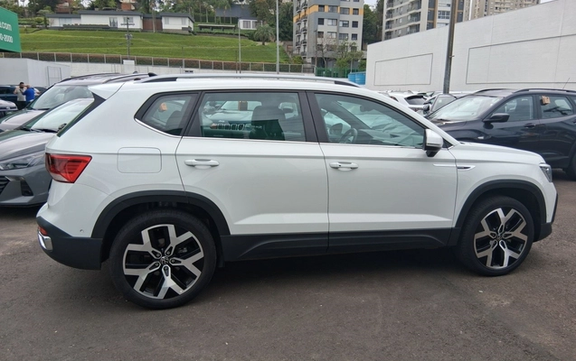 imagem-https://www.socarrao.com.br/sc-vehicle-images-prod/4429182/1792729826326-1_120449.jpg