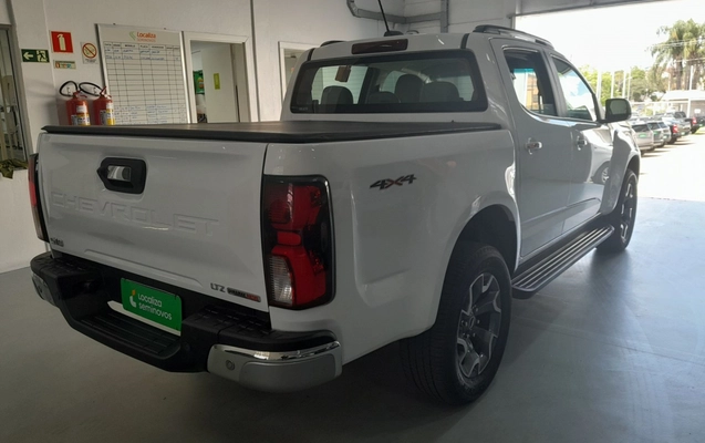 imagem-https://www.socarrao.com.br/sc-vehicle-images-prod/4429314/1792730142360-1_013709.jpg