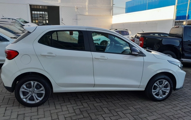imagem-https://www.socarrao.com.br/sc-vehicle-images-prod/4429333/1792730155932-2_051933.jpg