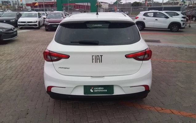 imagem-https://www.socarrao.com.br/sc-vehicle-images-prod/4429595/1792730977345-1_032020.jpg