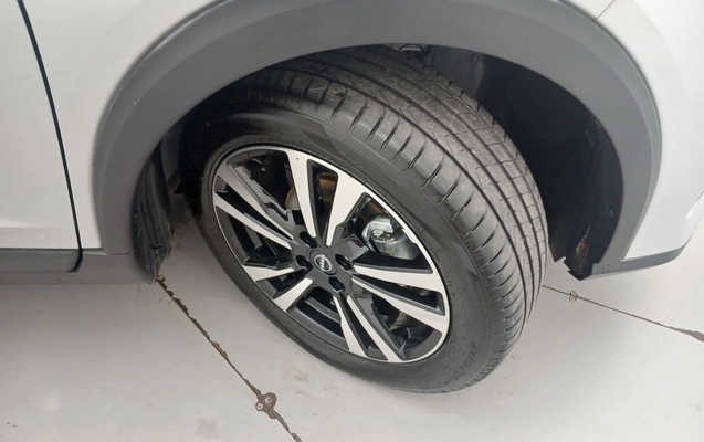imagem-https://www.socarrao.com.br/sc-vehicle-images-prod/4430194/1792732621385-1_033628.jpg
