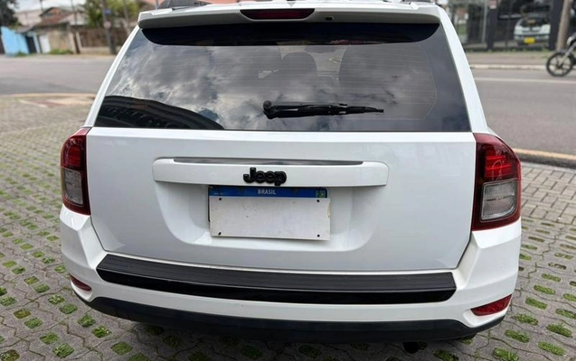 imagem-https://www.socarrao.com.br/sc-vehicle-images-prod/4430863/1792755962399-8548612_3_B_3bccc6943c.jpeg