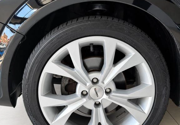 imagem-https://www.socarrao.com.br/sc-vehicle-images-prod/4430876/1792756842910-1239608.jpg