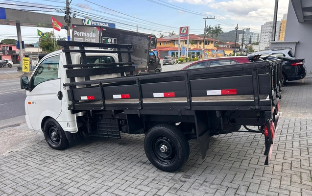 imagem-https://www.socarrao.com.br/sc-vehicle-images-prod/4430961/1792757510795-8dac9065-64a2-4c00-af49-d6119b4a3f15.jpeg
