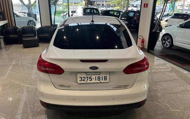 imagem-https://www.socarrao.com.br/sc-vehicle-images-prod/4430976/1792757618922-8563052_7_B_26229ab7b7.jpeg