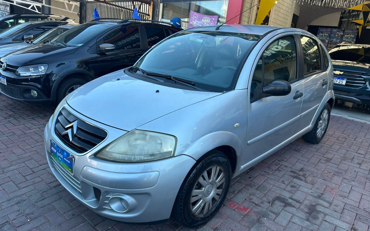 Citroën C3 2010 Prata — foto 1 de 3