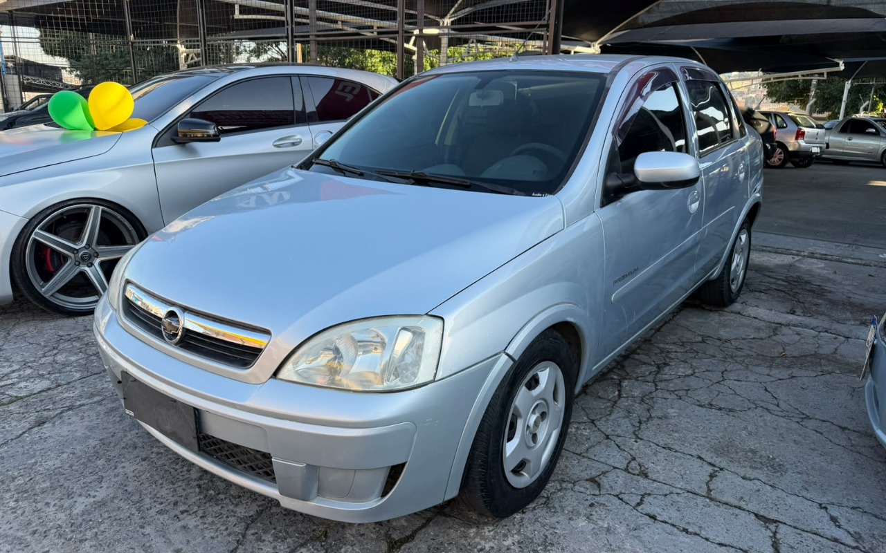 Chevrolet Corsa 2009 Prata — foto 1 de 3