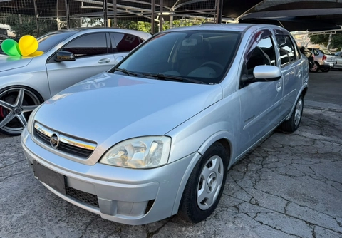 Chevrolet Corsa 2009 Prata — foto 1 de 3