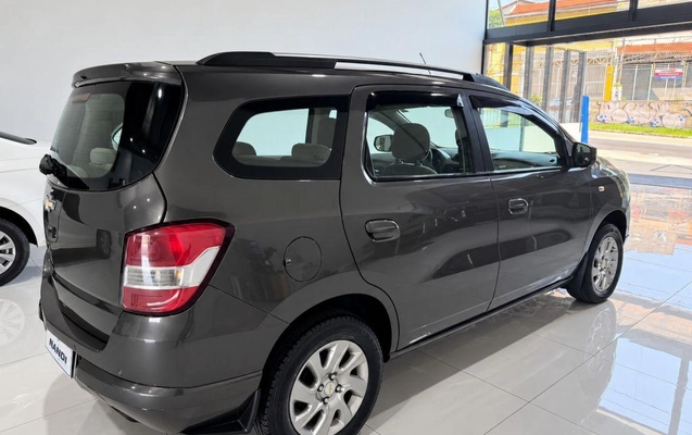 imagem-https://www.socarrao.com.br/sc-vehicle-images-prod/4431338/1792759299075-1238181.jpg