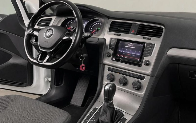 imagem-https://www.socarrao.com.br/sc-vehicle-images-prod/4431384/1792759630508-8598837_9_B_6e6db74fa6.jpeg