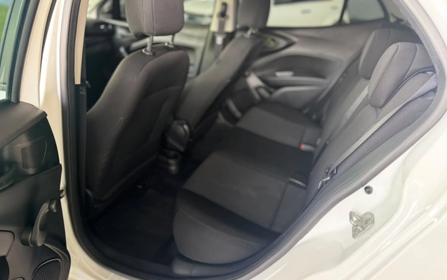 imagem-https://www.socarrao.com.br/sc-vehicle-images-prod/4431389/1792759771222-V2hhdHNBcHAgSW1hZ2UgMjAyNi0xMC0xNSBhdCAxNi4wNC4xMiAoMikuanBlZw.jpeg
