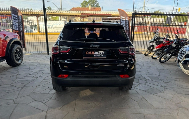 imagem-https://www.socarrao.com.br/sc-vehicle-images-prod/4431398/1792759956793-d136b9b7d3e24e7bb613a186f2ab2898_1792759882608.jpg