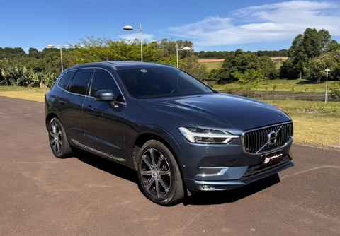 Volvo XC60 2018 Azul — foto 1 de 3