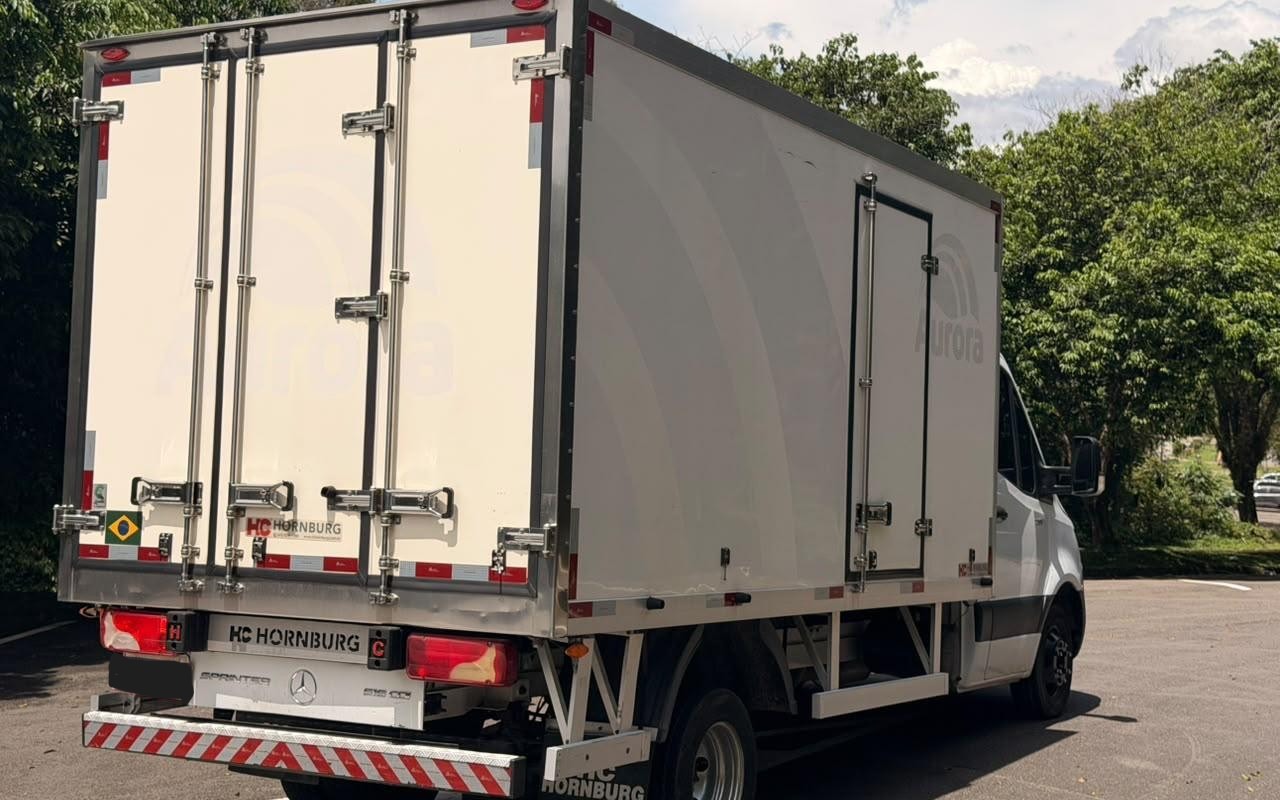 imagem-https://www.socarrao.com.br/sc-vehicle-images-prod/4431487/1792763210902-U1BSSU5URVIgMy5qcGVn.jpeg