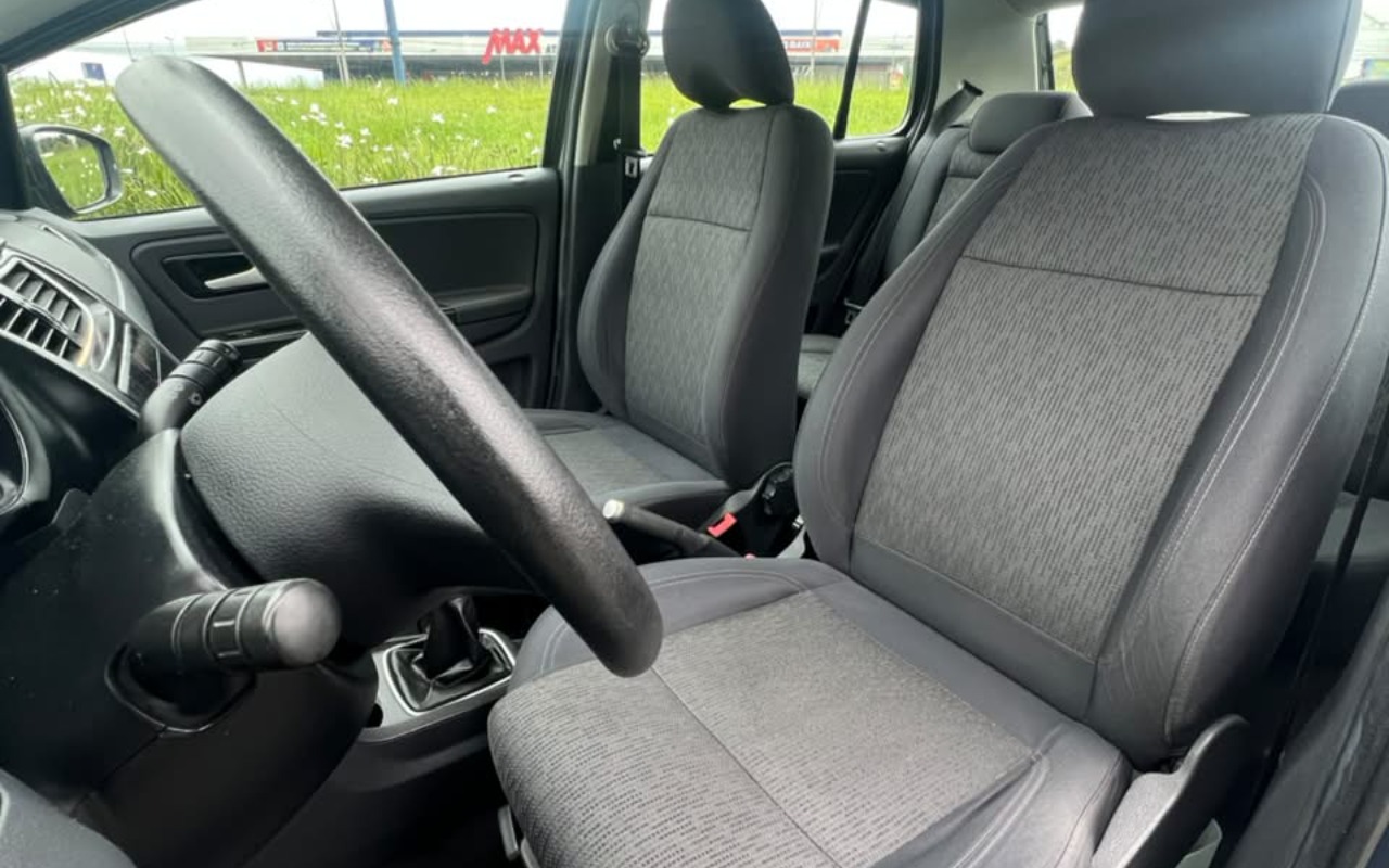 imagem-https://www.socarrao.com.br/sc-vehicle-images-prod/4431501/1792760636070-V2hhdHNBcHAgSW1hZ2UgMjAyNi0xMC0yMiBhdCAxNS4yNC41NyAoMSkuanBlZw.jpeg