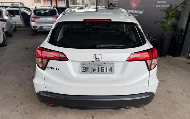 imagem-https://www.socarrao.com.br/sc-vehicle-images-prod/4431589/1792781814919-8576332_1_B_c335ebb0d2.jpeg