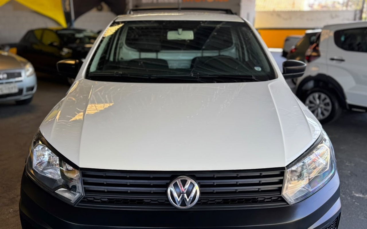 Volkswagen Saveiro 2023 Branco — foto 1 de 3