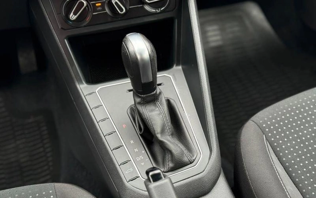 imagem-https://www.socarrao.com.br/sc-vehicle-images-prod/4431655/1792761746754-8599067_1_B_6e10e17865.jpeg