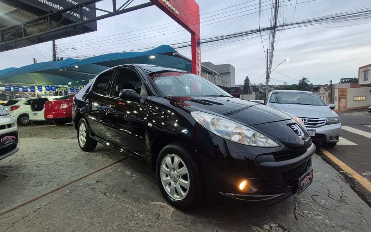 imagem-https://www.socarrao.com.br/sc-vehicle-images-prod/4431679/1792761914069-V2hhdHNBcHAgSW1hZ2UgMjAyNi0xMC0yMCBhdCAyMC4zMC40OCAoMSkuanBlZw.jpeg