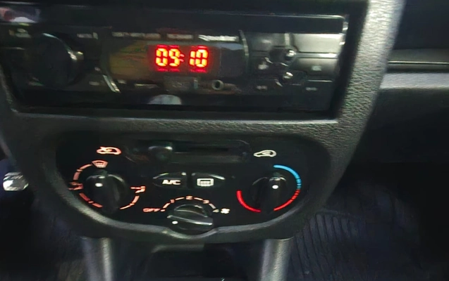 imagem-https://www.socarrao.com.br/sc-vehicle-images-prod/4431679/1792761914619-V2hhdHNBcHAgSW1hZ2UgMjAyNi0xMC0yMCBhdCAyMC4zMC41MCAoNCkuanBlZw.jpeg