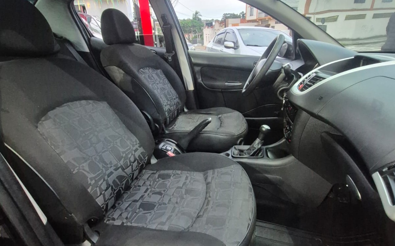 imagem-https://www.socarrao.com.br/sc-vehicle-images-prod/4431679/1792761914940-V2hhdHNBcHAgSW1hZ2UgMjAyNi0xMC0yMCBhdCAyMC4zMC41MSAoMykuanBlZw.jpeg