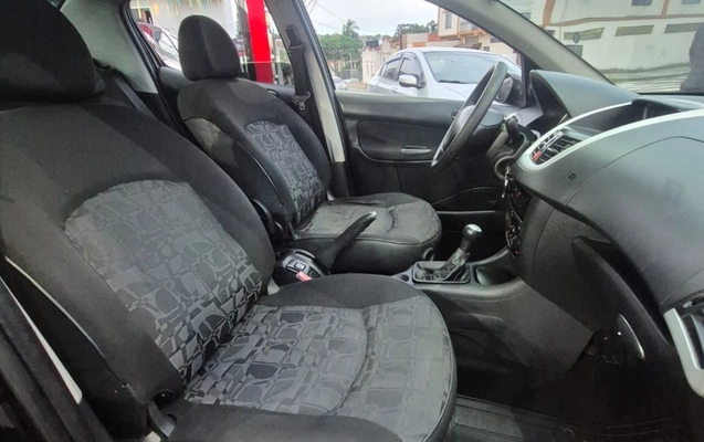 imagem-https://www.socarrao.com.br/sc-vehicle-images-prod/4431679/1792761914940-V2hhdHNBcHAgSW1hZ2UgMjAyNi0xMC0yMCBhdCAyMC4zMC41MSAoMykuanBlZw.jpeg