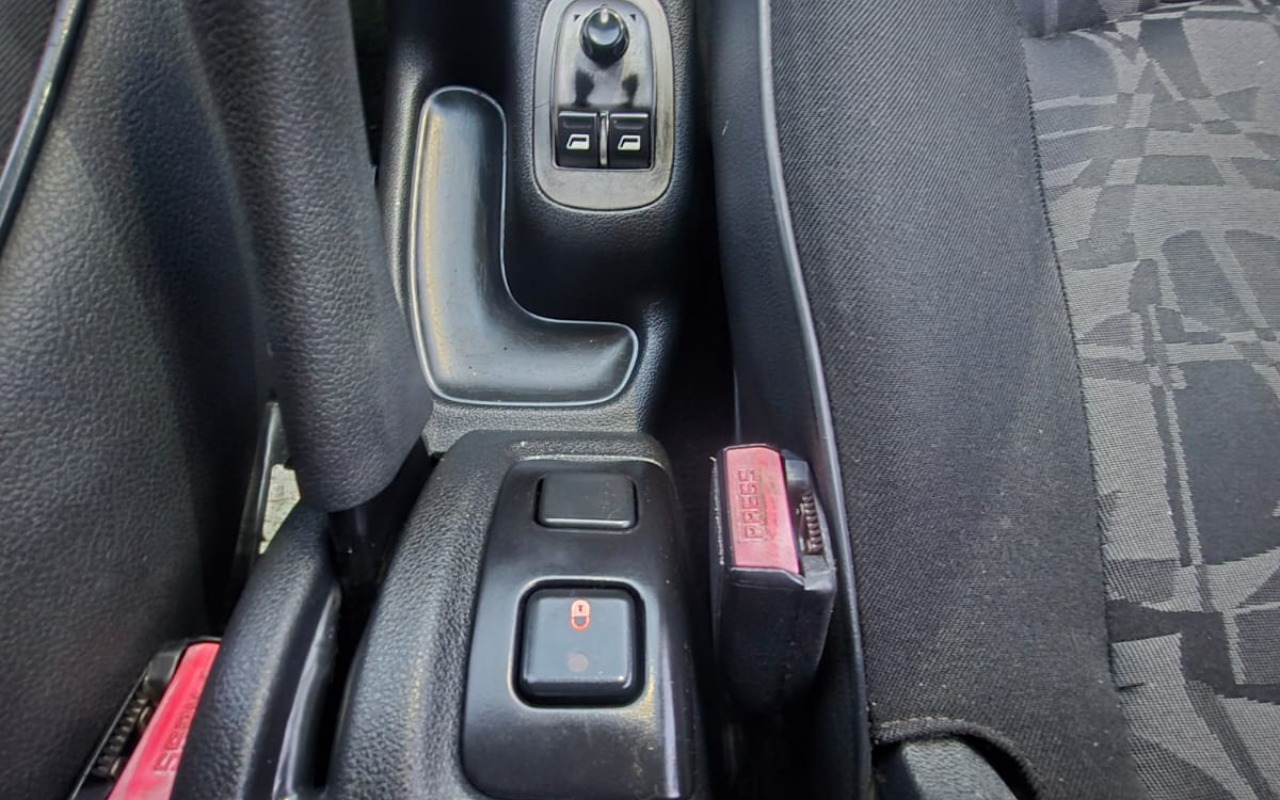 imagem-https://www.socarrao.com.br/sc-vehicle-images-prod/4431679/1792761915002-V2hhdHNBcHAgSW1hZ2UgMjAyNi0xMC0yMCBhdCAyMC4zMC41MS5qcGVn.jpeg