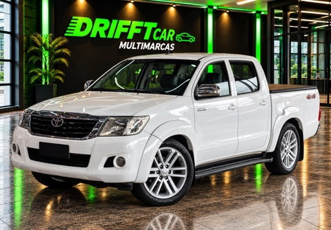 Toyota Hilux 2014 Branco — foto 1 de 3