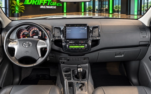 imagem-https://www.socarrao.com.br/sc-vehicle-images-prod/4431705/1792762153529-8_052205.jpg