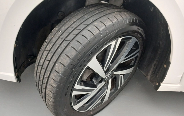 imagem-https://www.socarrao.com.br/sc-vehicle-images-prod/4431741/1792762327926-1_021529.jpg