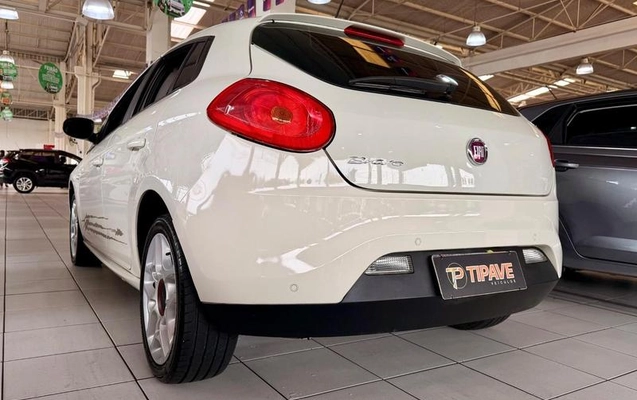 imagem-https://www.socarrao.com.br/sc-vehicle-images-prod/4431757/1792781668509-8584335_3_B_a54959767b.jpeg