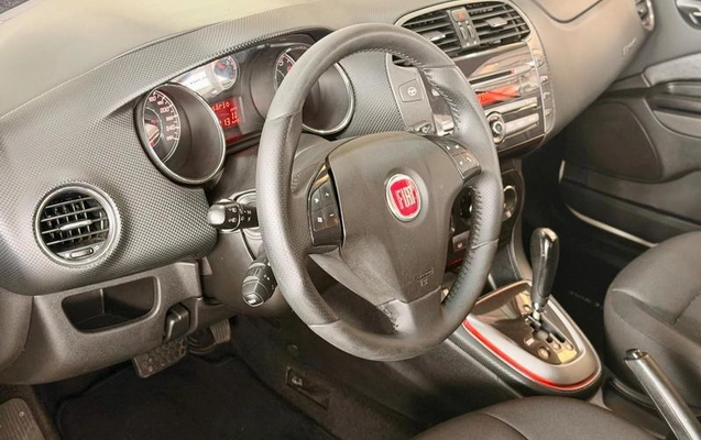 imagem-https://www.socarrao.com.br/sc-vehicle-images-prod/4431757/1792781668520-8584335_8_B_3326da5f39.jpeg