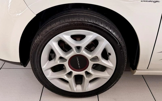 imagem-https://www.socarrao.com.br/sc-vehicle-images-prod/4431757/1792781668535-8584335_17_B_7b93cced26.jpeg