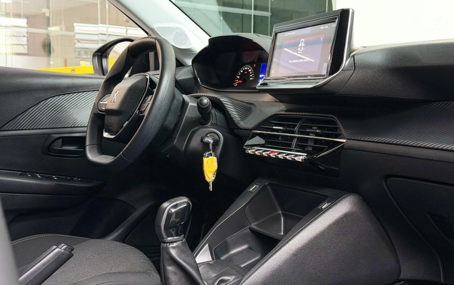 imagem-https://www.socarrao.com.br/sc-vehicle-images-prod/4431777/1792762590006-d70cc6eef79841daad3ec605abd6e792_1792762570647.jpg