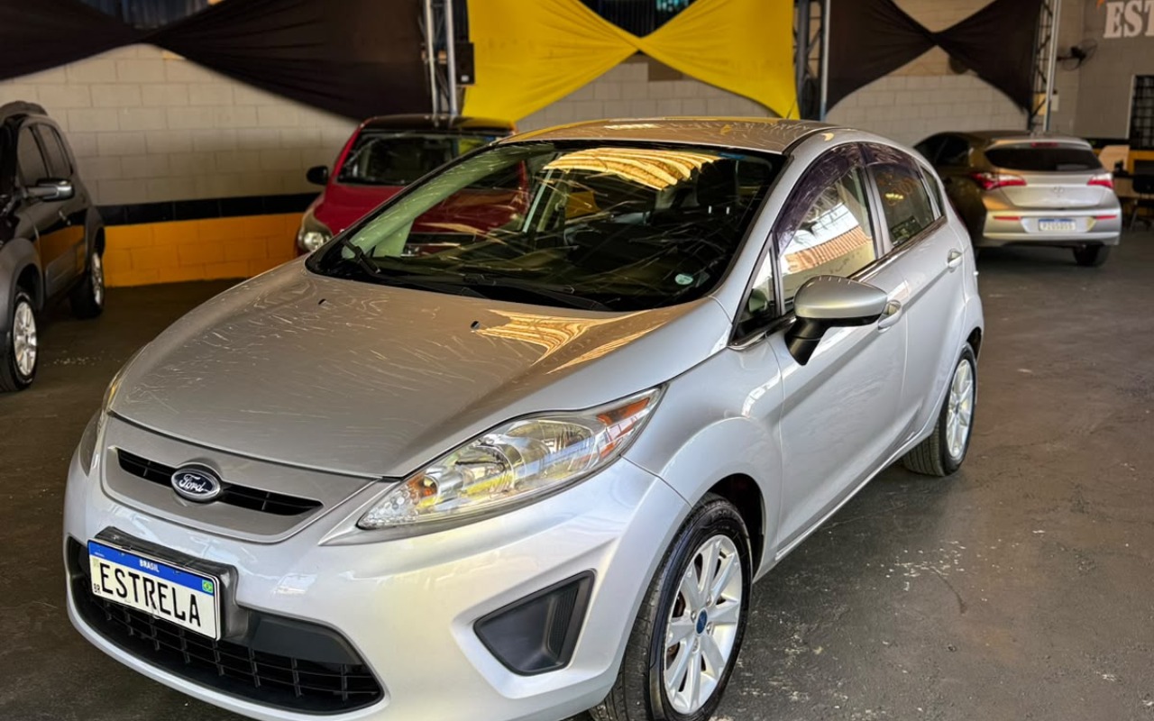 imagem-https://www.socarrao.com.br/sc-vehicle-images-prod/4431815/1792762946397-V2hhdHNBcHBfSW1hZ2VfMjAyNi0xMC0xOV9hdF8xNS4zNC40Nl8oMSlbMV0uanBlZw.jpeg