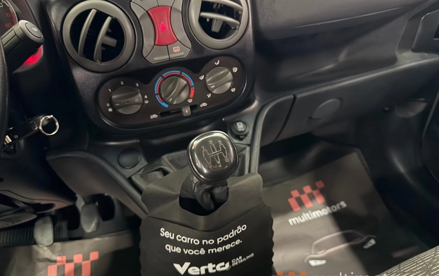 imagem-https://www.socarrao.com.br/sc-vehicle-images-prod/4431824/1792762971529-54f7556008e746daa84b42c500bf3b53_1792762946229.jpg