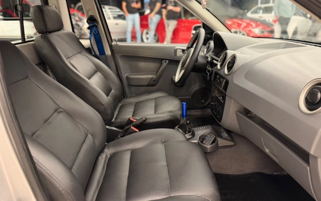 imagem-https://www.socarrao.com.br/sc-vehicle-images-prod/4431839/1792763040515-83ca381d-2366-456e-8415-186b768a5fca.jpg