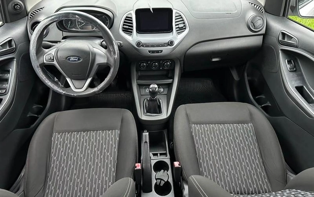 imagem-https://www.socarrao.com.br/sc-vehicle-images-prod/4431885/1792763282653-8431525_3_B_0f72c2403a.jpeg