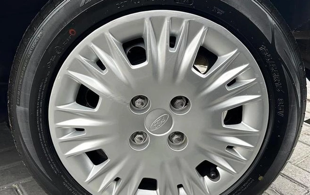 imagem-https://www.socarrao.com.br/sc-vehicle-images-prod/4431885/1792763282661-8431525_9_B_c83b5fb5bb.jpeg