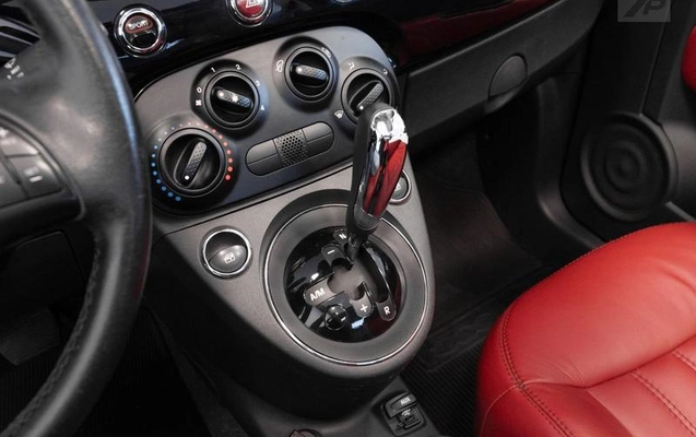 imagem-https://www.socarrao.com.br/sc-vehicle-images-prod/4431895/1792779694313-8565232_11_B_264dc7265e.jpeg