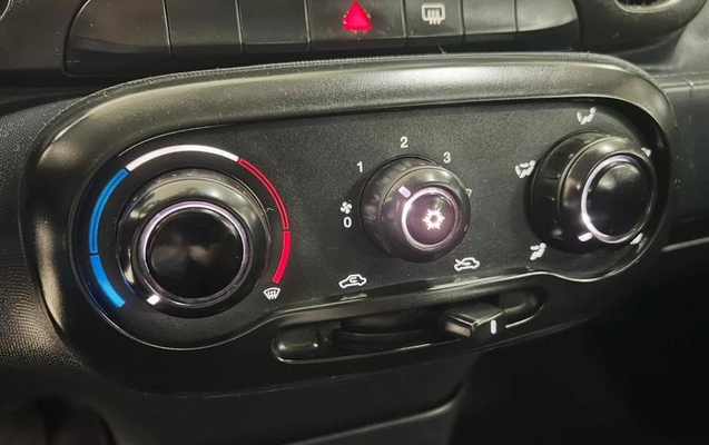 imagem-https://www.socarrao.com.br/sc-vehicle-images-prod/4431896/1792763394413-8546296_9_B_62ece475e4.jpeg